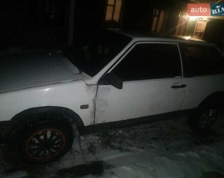 Белый ВАЗ 2108, объемом двигателя 1.5 л и пробегом 230 тыс. км за 563 $, фото 4 на Automoto.ua