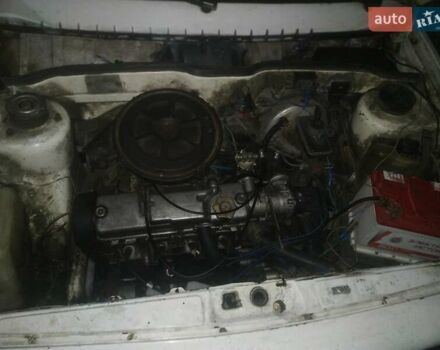 Белый ВАЗ 2108, объемом двигателя 1.5 л и пробегом 230 тыс. км за 566 $, фото 2 на Automoto.ua