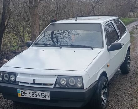 Белый ВАЗ 2108, объемом двигателя 1.3 л и пробегом 240 тыс. км за 1500 $, фото 1 на Automoto.ua