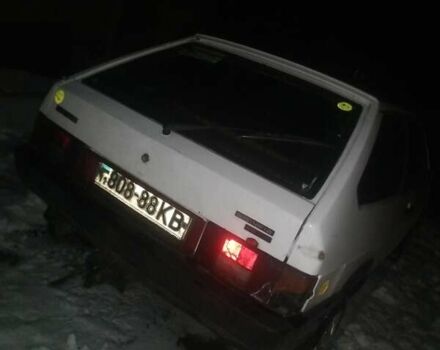 Белый ВАЗ 2108, объемом двигателя 1.5 л и пробегом 230 тыс. км за 566 $, фото 3 на Automoto.ua