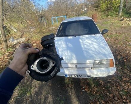 Белый ВАЗ 2108, объемом двигателя 1.3 л и пробегом 100 тыс. км за 298 $, фото 6 на Automoto.ua