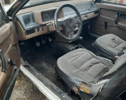 Белый ВАЗ 2108, объемом двигателя 1.3 л и пробегом 500 тыс. км за 362 $, фото 5 на Automoto.ua