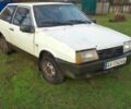 Белый ВАЗ 2108, объемом двигателя 1.5 л и пробегом 190 тыс. км за 500 $, фото 1 на Automoto.ua