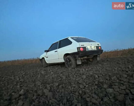 Белый ВАЗ 2108, объемом двигателя 1.3 л и пробегом 210 тыс. км за 1000 $, фото 6 на Automoto.ua