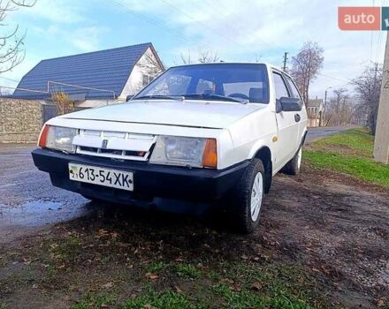 Белый ВАЗ 2108, объемом двигателя 1.3 л и пробегом 120 тыс. км за 970 $, фото 3 на Automoto.ua