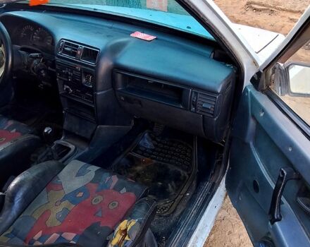 Белый ВАЗ 2108, объемом двигателя 1.3 л и пробегом 300 тыс. км за 650 $, фото 4 на Automoto.ua