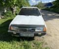 Белый ВАЗ 2108, объемом двигателя 1.3 л и пробегом 330 тыс. км за 500 $, фото 1 на Automoto.ua