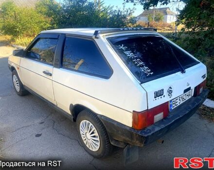 Белый ВАЗ 2108, объемом двигателя 1.3 л и пробегом 123 тыс. км за 900 $, фото 3 на Automoto.ua