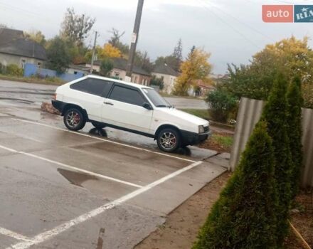 Белый ВАЗ 2108, объемом двигателя 1.3 л и пробегом 300 тыс. км за 1150 $, фото 9 на Automoto.ua