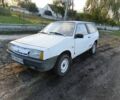 Белый ВАЗ 2108, объемом двигателя 5 л и пробегом 100 тыс. км за 650 $, фото 1 на Automoto.ua