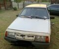 Белый ВАЗ 2108, объемом двигателя 1.5 л и пробегом 200 тыс. км за 600 $, фото 1 на Automoto.ua