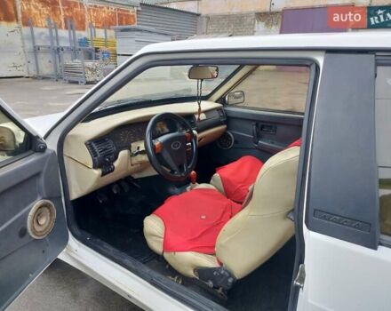 Белый ВАЗ 2108, объемом двигателя 1.29 л и пробегом 328 тыс. км за 1500 $, фото 9 на Automoto.ua