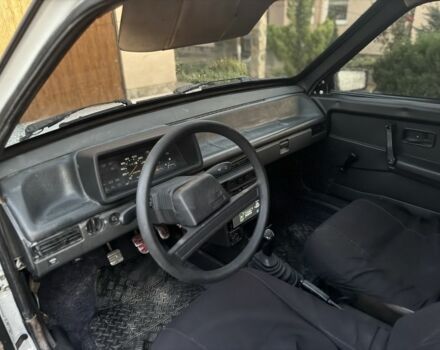 Белый ВАЗ 2108, объемом двигателя 1.3 л и пробегом 150 тыс. км за 825 $, фото 2 на Automoto.ua