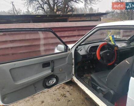 Белый ВАЗ 2108, объемом двигателя 1.1 л и пробегом 175 тыс. км за 600 $, фото 4 на Automoto.ua