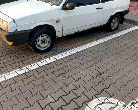 Белый ВАЗ 2108, объемом двигателя 1.3 л и пробегом 0 тыс. км за 1300 $, фото 2 на Automoto.ua