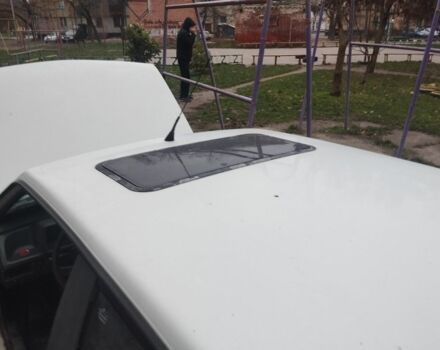 Белый ВАЗ 2108, объемом двигателя 2 л и пробегом 350 тыс. км за 1200 $, фото 6 на Automoto.ua