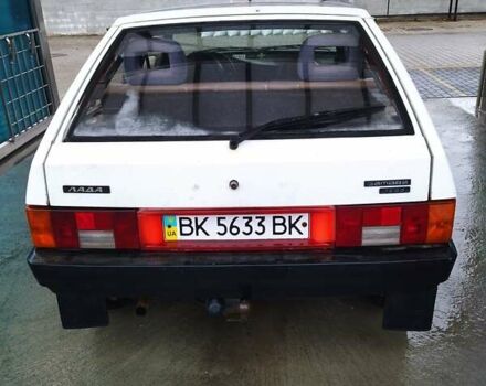 Белый ВАЗ 2108, объемом двигателя 1.1 л и пробегом 48 тыс. км за 1250 $, фото 5 на Automoto.ua