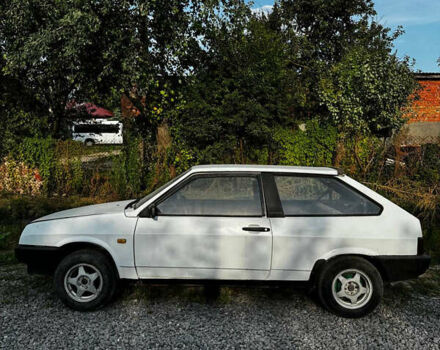 Белый ВАЗ 2108, объемом двигателя 1.5 л и пробегом 200 тыс. км за 500 $, фото 2 на Automoto.ua