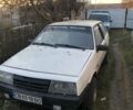 Белый ВАЗ 2108, объемом двигателя 1.1 л и пробегом 300 тыс. км за 600 $, фото 1 на Automoto.ua