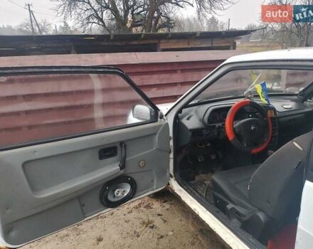 Белый ВАЗ 2108, объемом двигателя 1 л и пробегом 175 тыс. км за 600 $, фото 5 на Automoto.ua