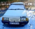Белый ВАЗ 2108, объемом двигателя 1.1 л и пробегом 400 тыс. км за 1000 $, фото 1 на Automoto.ua