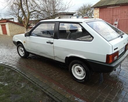 Белый ВАЗ 2108, объемом двигателя 1.5 л и пробегом 180 тыс. км за 800 $, фото 2 на Automoto.ua