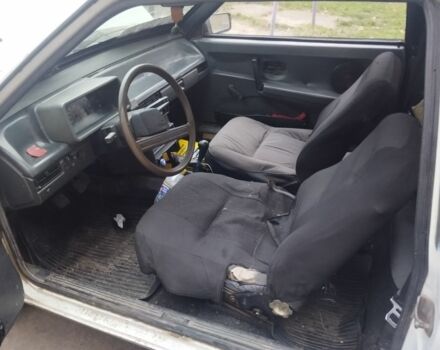 Белый ВАЗ 2108, объемом двигателя 2 л и пробегом 350 тыс. км за 1200 $, фото 4 на Automoto.ua