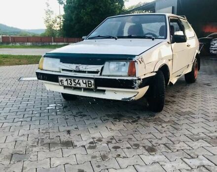 Белый ВАЗ 2108, объемом двигателя 1.5 л и пробегом 901 тыс. км за 500 $, фото 4 на Automoto.ua