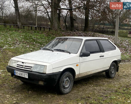 Белый ВАЗ 2108, объемом двигателя 1.29 л и пробегом 300 тыс. км за 650 $, фото 3 на Automoto.ua