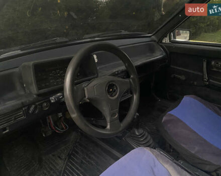 Белый ВАЗ 2108, объемом двигателя 1.5 л и пробегом 100 тыс. км за 550 $, фото 6 на Automoto.ua