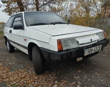 Белый ВАЗ 2108, объемом двигателя 1.5 л и пробегом 300 тыс. км за 1000 $, фото 1 на Automoto.ua