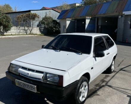 Белый ВАЗ 2108, объемом двигателя 1.5 л и пробегом 350 тыс. км за 1400 $, фото 1 на Automoto.ua