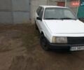 Белый ВАЗ 2108, объемом двигателя 1.5 л и пробегом 350 тыс. км за 1100 $, фото 3 на Automoto.ua
