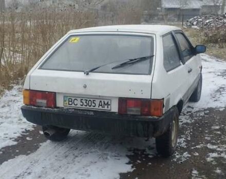 Белый ВАЗ 2108, объемом двигателя 1.3 л и пробегом 2 тыс. км за 500 $, фото 2 на Automoto.ua