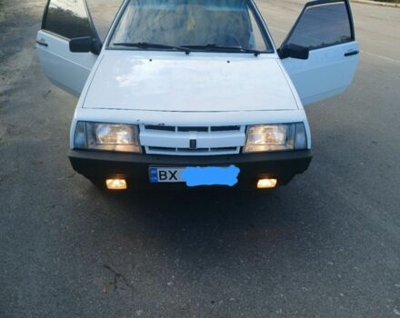 ВАЗ 2108 1991 в Хмельницком на Automoto.ua Белый ВАЗ 2108, объемом двигателя 0 л и пробегом 1000 тыс. км за 1300 $, фото 1 на Automoto.ua