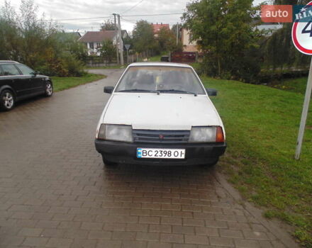 Белый ВАЗ 2108, объемом двигателя 1.3 л и пробегом 140 тыс. км за 600 $, фото 5 на Automoto.ua