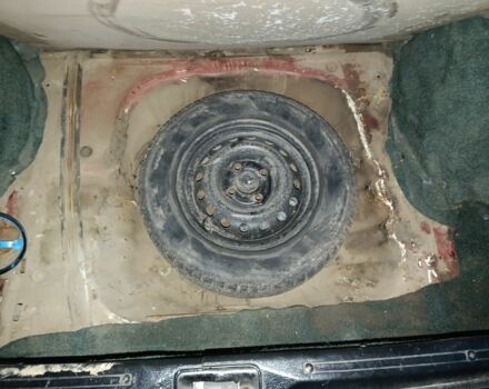 Білий ВАЗ 2108, об'ємом двигуна 1.29 л та пробігом 400 тис. км за 591 $, фото 6 на Automoto.ua