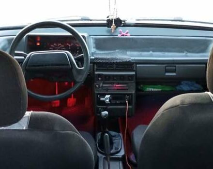 Белый ВАЗ 2108, объемом двигателя 1.5 л и пробегом 350 тыс. км за 550 $, фото 2 на Automoto.ua