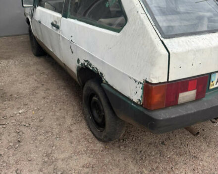 Белый ВАЗ 2108, объемом двигателя 1.5 л и пробегом 200 тыс. км за 600 $, фото 2 на Automoto.ua