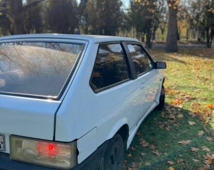 Белый ВАЗ 2108, объемом двигателя 1.5 л и пробегом 150 тыс. км за 1000 $, фото 3 на Automoto.ua