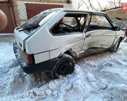 ВАЗ 2108 1992 в Черкассах на Automoto.ua Белый ВАЗ 2108, объемом двигателя 1.3 л и пробегом 400 тыс. км за 399 $, фото 6 на Automoto.ua