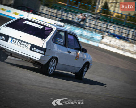 Белый ВАЗ 2108, объемом двигателя 1.6 л и пробегом 20 тыс. км за 5000 $, фото 4 на Automoto.ua