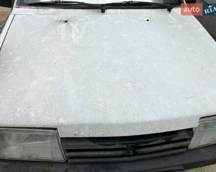 Білий ВАЗ 2108, об'ємом двигуна 1.3 л та пробігом 180 тис. км за 951 $, фото 3 на Automoto.ua