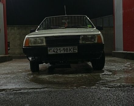 Белый ВАЗ 2108, объемом двигателя 0 л и пробегом 12 тыс. км за 356 $, фото 2 на Automoto.ua