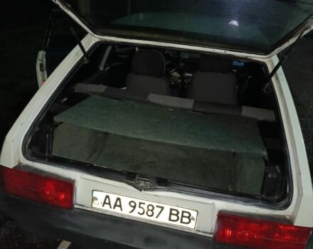 Білий ВАЗ 2108, об'ємом двигуна 1.29 л та пробігом 400 тис. км за 591 $, фото 4 на Automoto.ua