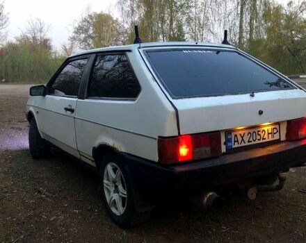 Белый ВАЗ 2108, объемом двигателя 1.5 л и пробегом 200 тыс. км за 900 $, фото 2 на Automoto.ua