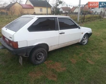 Белый ВАЗ 2108, объемом двигателя 1.5 л и пробегом 34 тыс. км за 1100 $, фото 3 на Automoto.ua