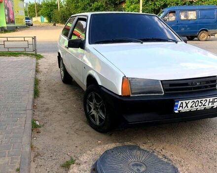 Белый ВАЗ 2108, объемом двигателя 1.5 л и пробегом 200 тыс. км за 900 $, фото 3 на Automoto.ua