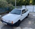 Белый ВАЗ 2108, объемом двигателя 1.5 л и пробегом 250 тыс. км за 1250 $, фото 1 на Automoto.ua