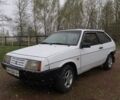 Белый ВАЗ 2108, объемом двигателя 1.3 л и пробегом 300 тыс. км за 1200 $, фото 1 на Automoto.ua